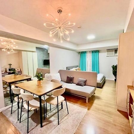 Abreeza Studio Suite 2321 - Pool, Wifi, City View, Washer, Ac, Netflix, Mall Davao City Esterno foto