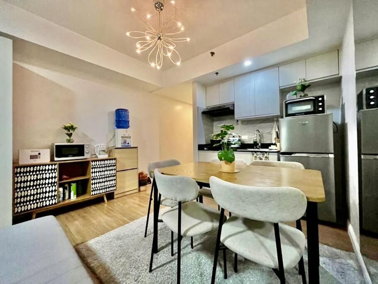 Abreeza Studio Suite 2321 - Pool, Wifi, City View, Washer, Ac, Netflix, Mall Davao City Esterno foto