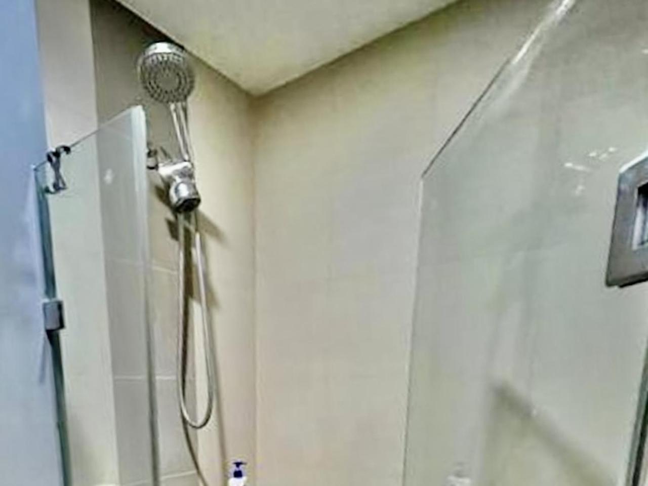 Abreeza Studio Suite 2321 - Pool, Wifi, City View, Washer, Ac, Netflix, Mall Davao City Esterno foto
