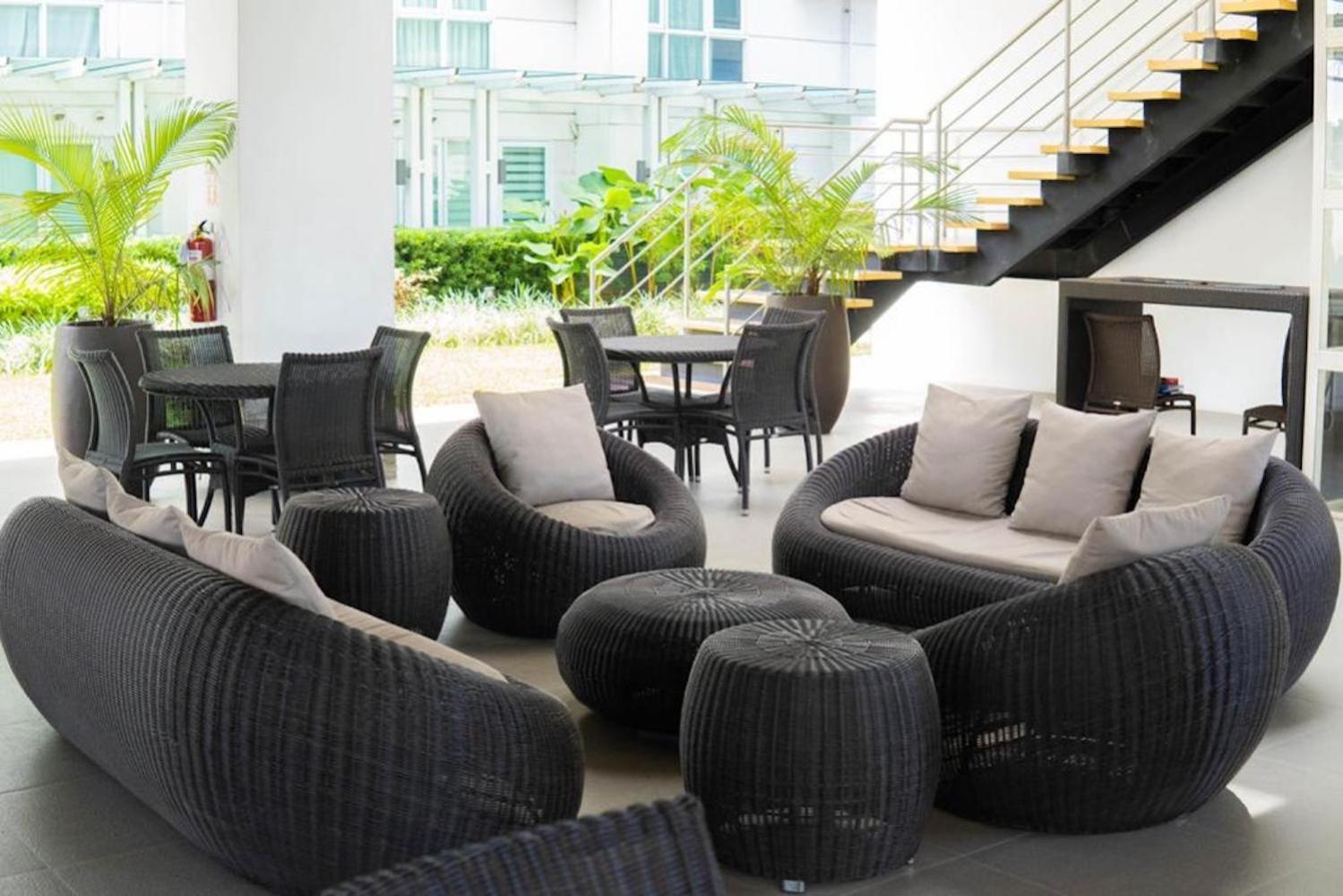 Abreeza Studio Suite 2321 - Pool, Wifi, City View, Washer, Ac, Netflix, Mall Davao City Esterno foto