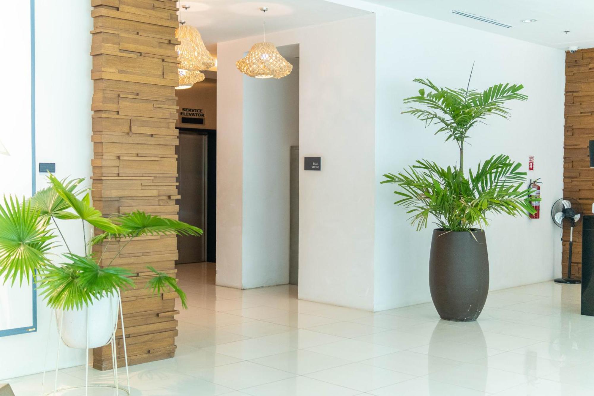 Abreeza Studio Suite 2321 - Pool, Wifi, City View, Washer, Ac, Netflix, Mall Davao City Esterno foto
