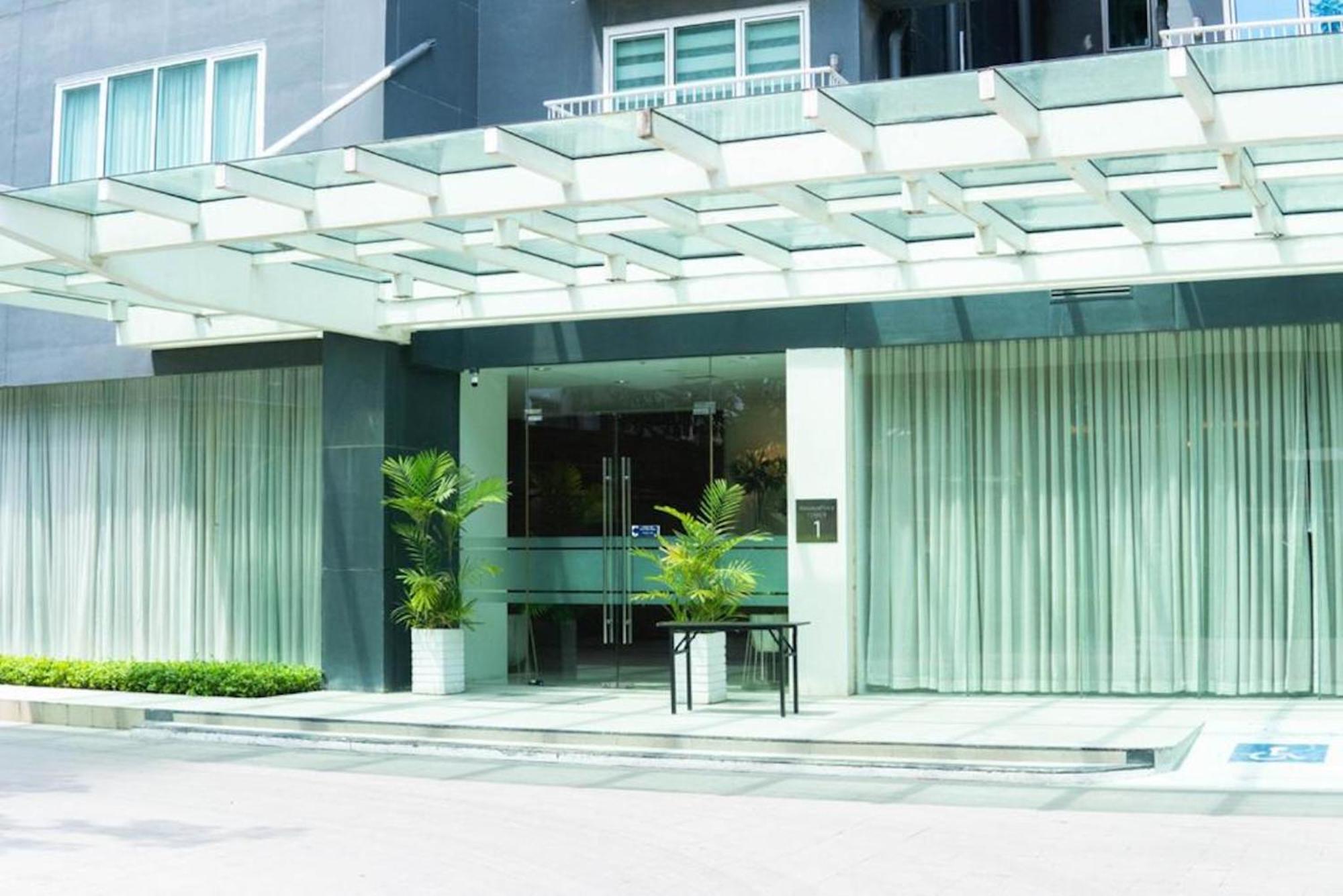 Abreeza Studio Suite 2321 - Pool, Wifi, City View, Washer, Ac, Netflix, Mall Davao City Esterno foto